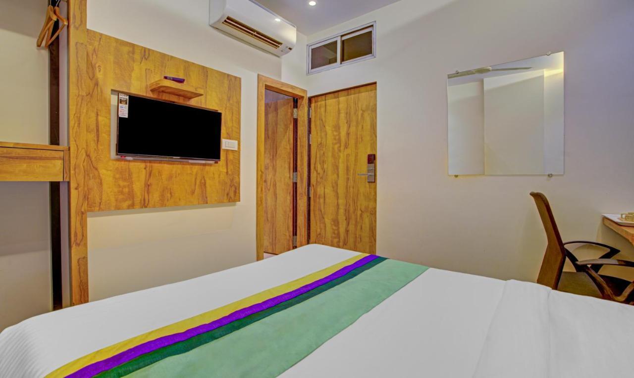 Treebo Prince Andheri East Мумбаї Екстер'єр фото